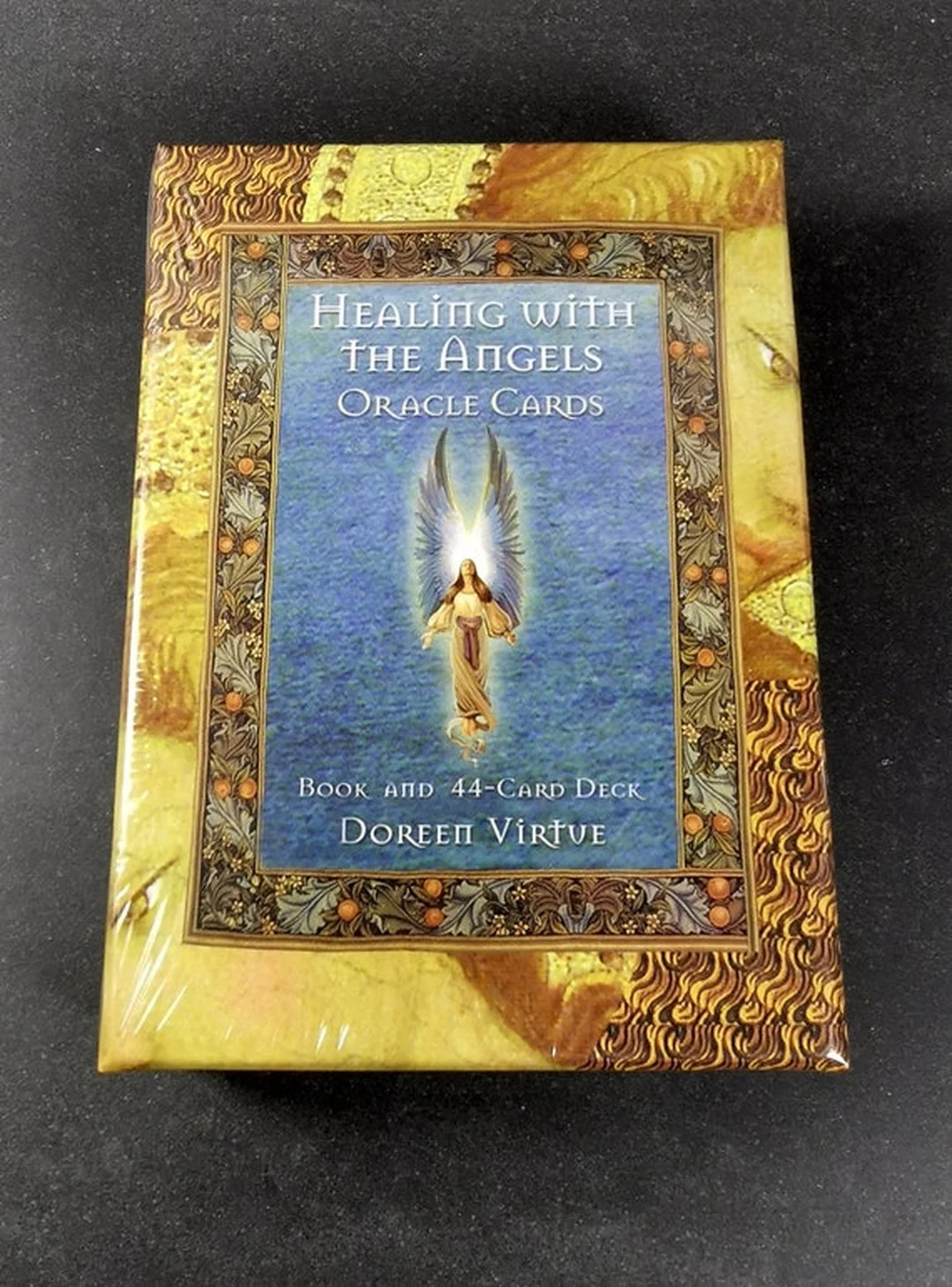 angel oracle cards nghệ thuật dùng để so sánh nhà phát hành