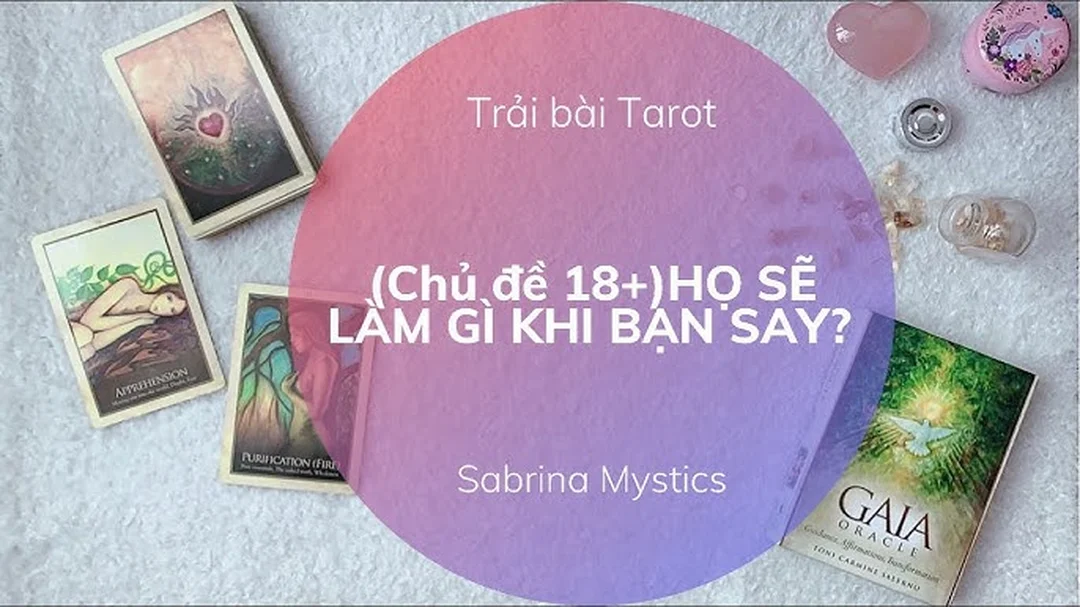 bài tarot 18 về năng lượng tình yêu và sự hấp dẫn