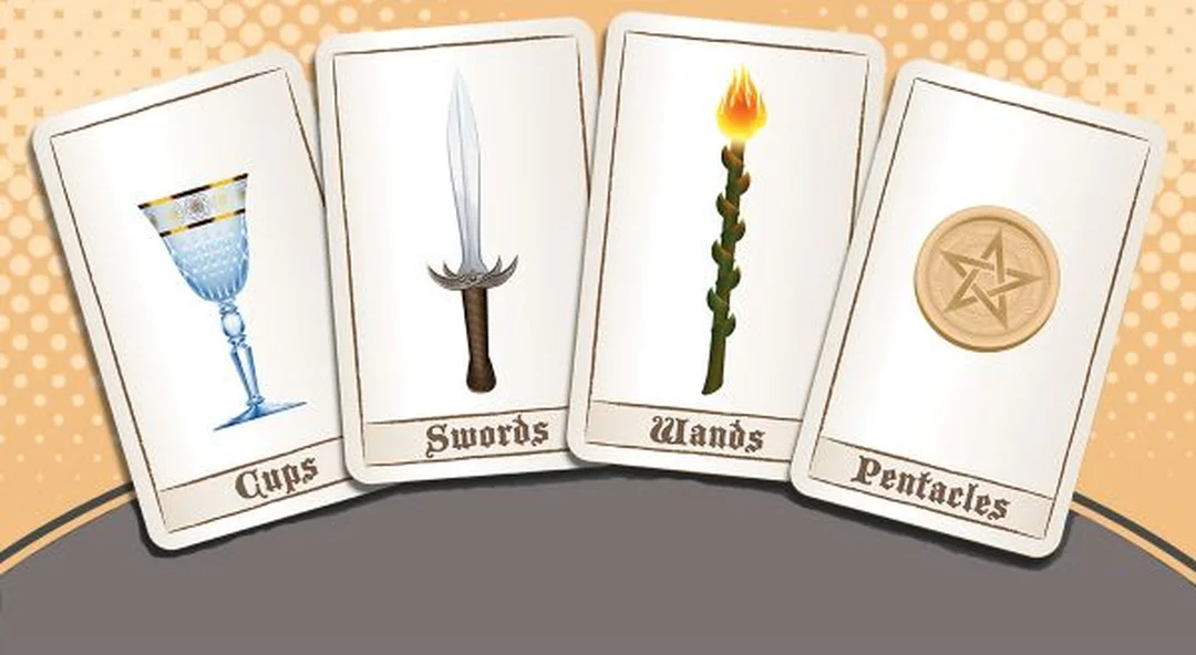 bài tarot sự nghiệp với cấu trúc 78 lá Major Arcana và Minor Arcana