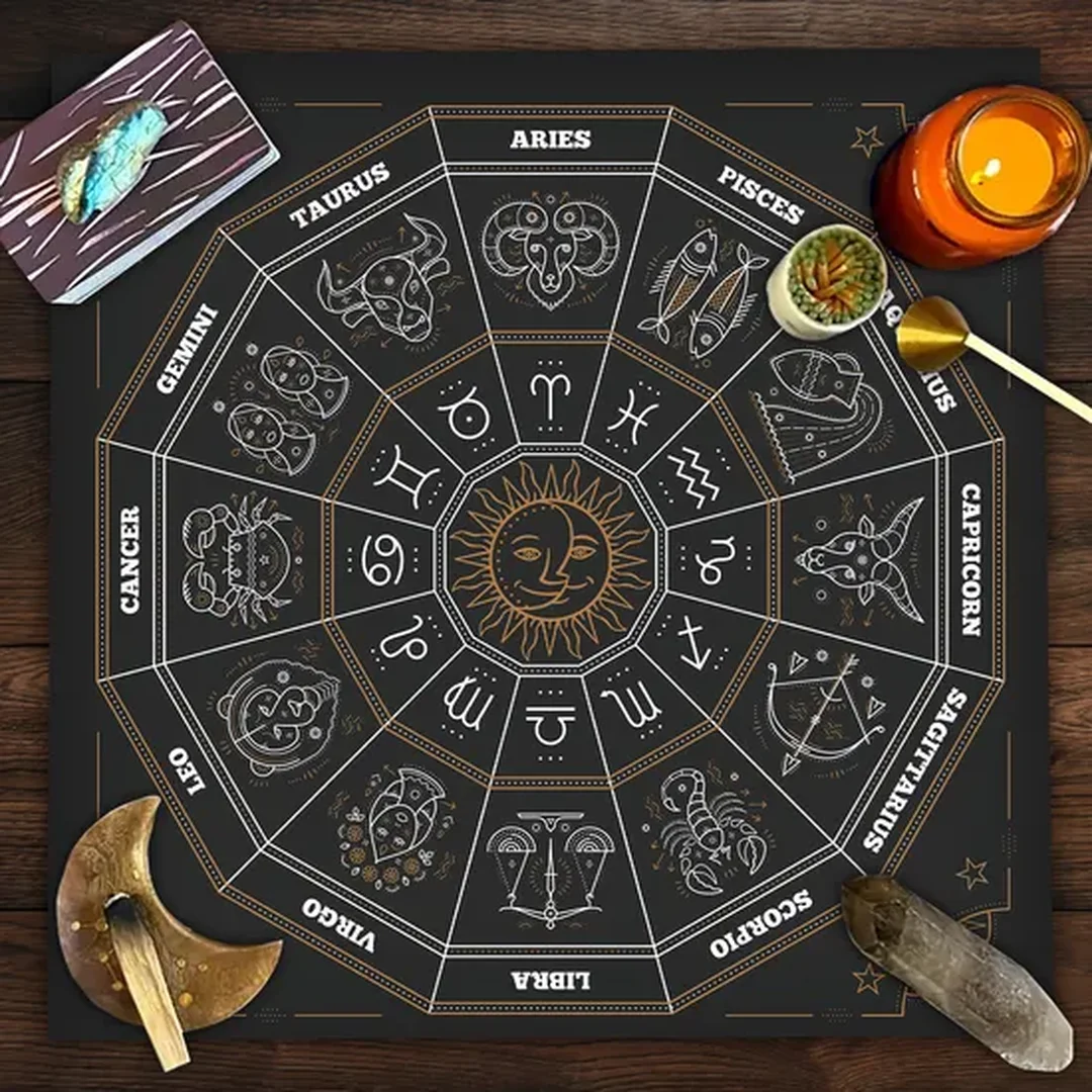 Bàn trải bài Tarot theo chủ đề mặt trăng Bàn trải mặt trăng dùng cho tắm trăng cho bài tarot