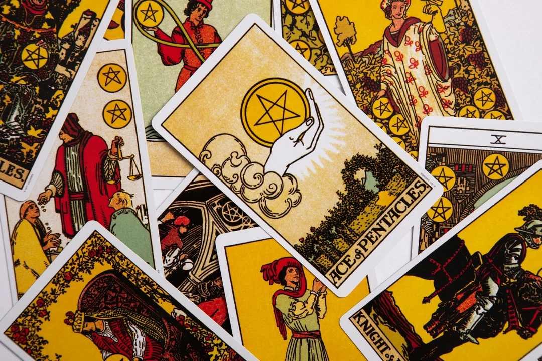 Bảng tra ý nghĩa 78 lá bài tarot Rider-Waite-Smith