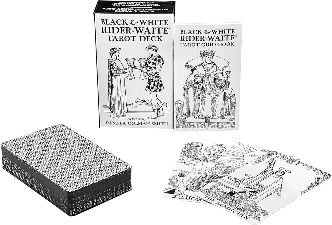 black and white tarot deck cần kiểm tra hộp sách và chất lượng in trước khi mua