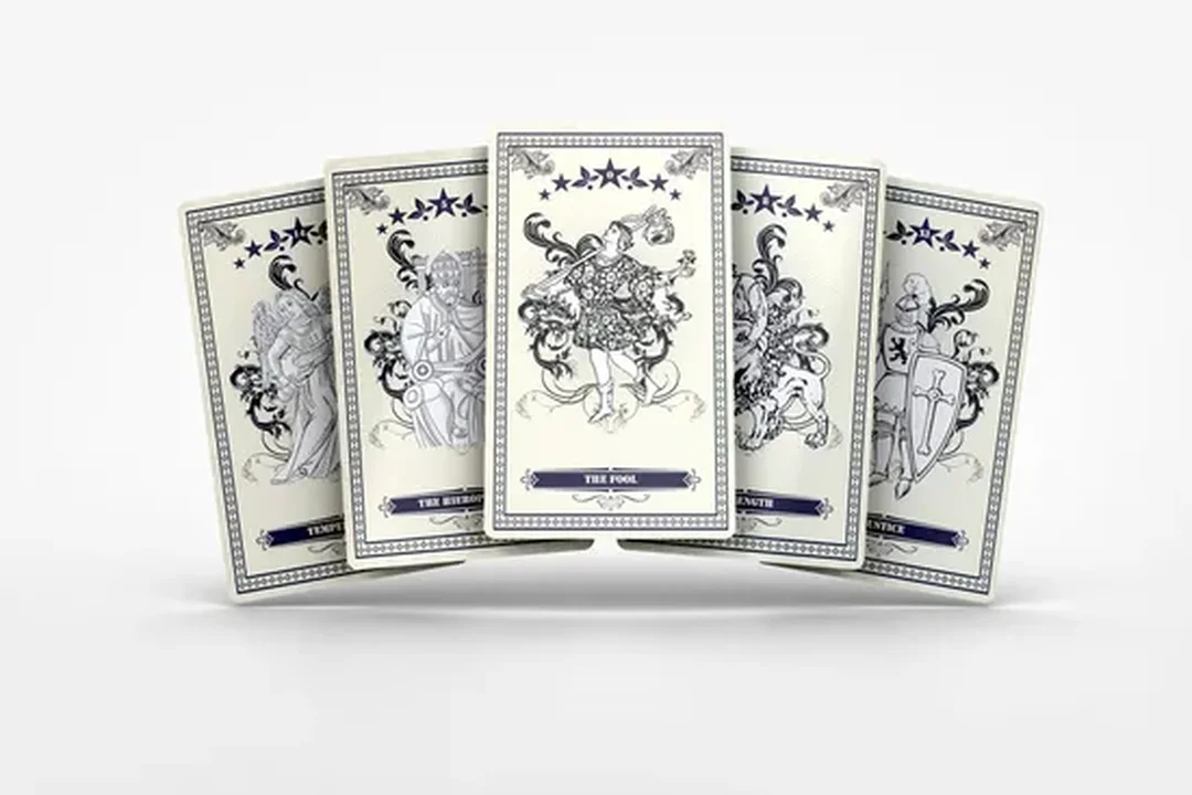 bộ bài oracle được bảo quản trong hộp sau khi sử dụng