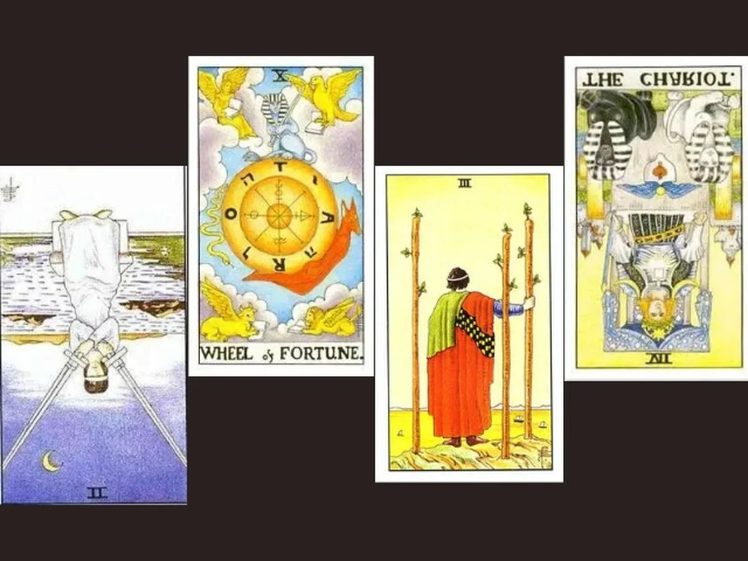 bói bài tarot hôm nay với hình minh họa trải bài trực giác