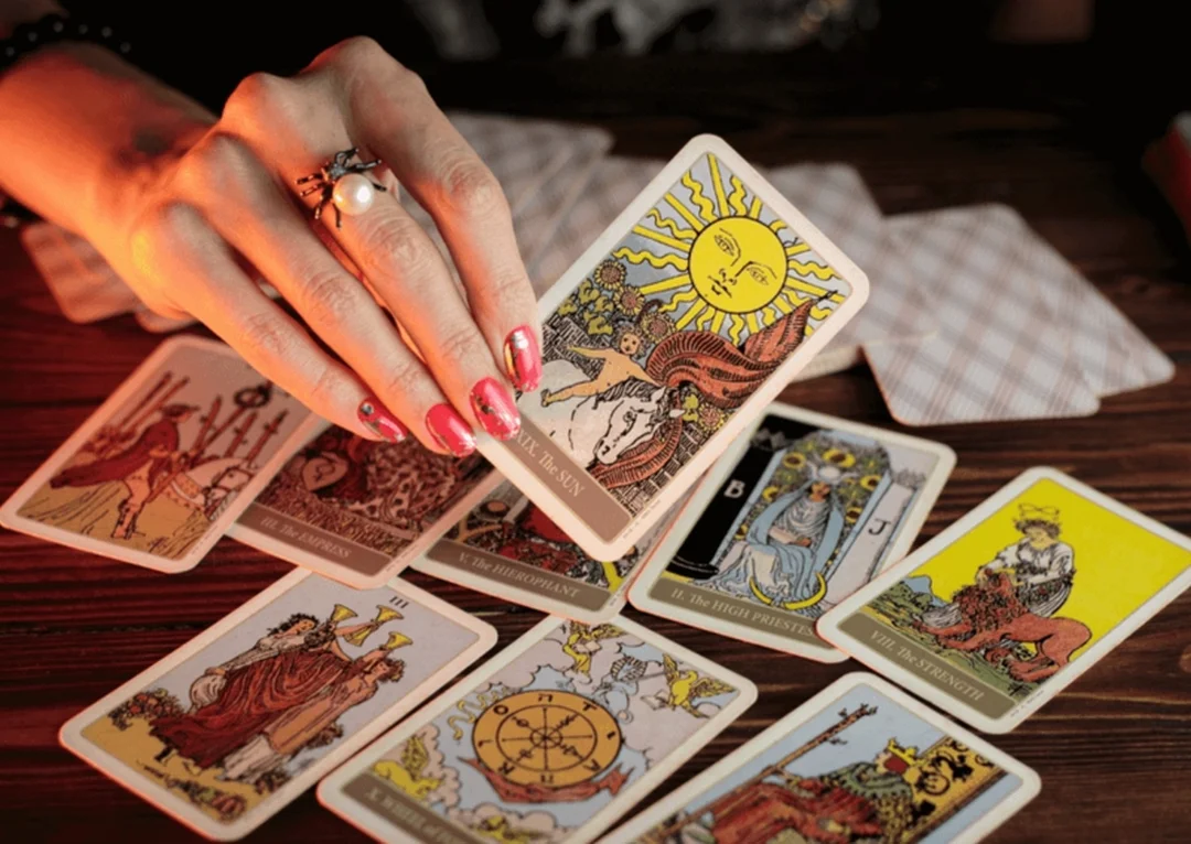 bói bài tarot là gì và mức độ đáng tin khi xem bài