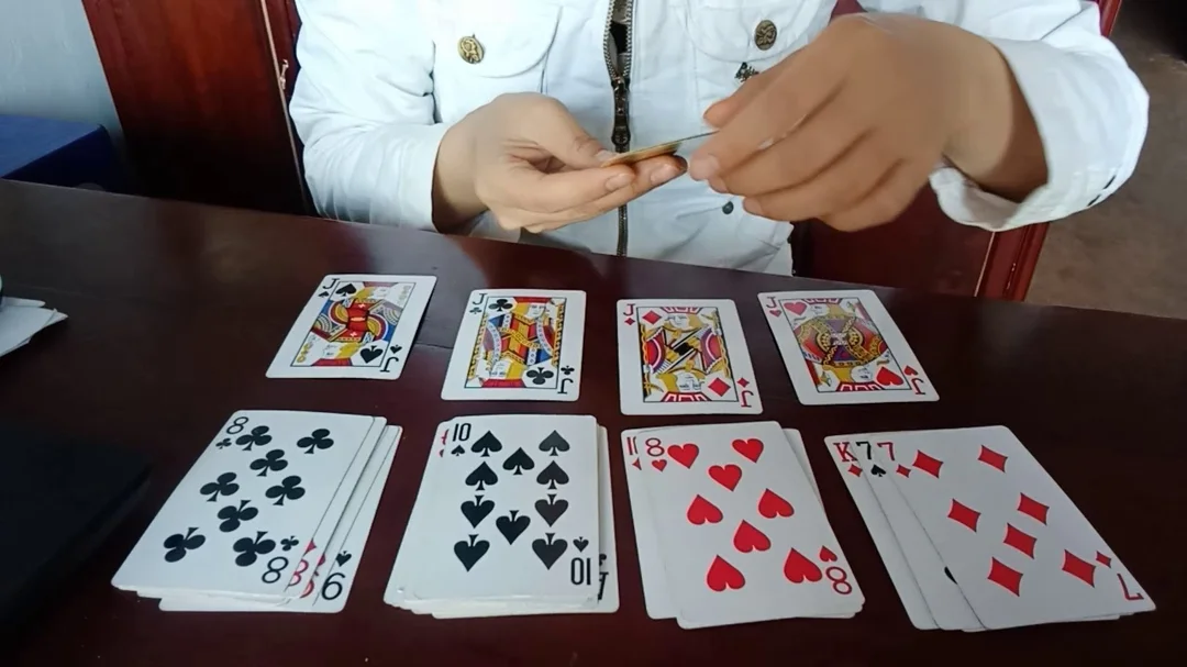 Câu hỏi thường gặp về bói bài tây tình yêu câu hỏi thường gặp về bói bài tây tình yêu
