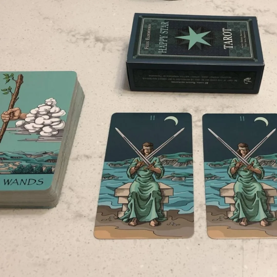 có nên mua bài tarot nếu kỳ vọng tiên tri chính xác