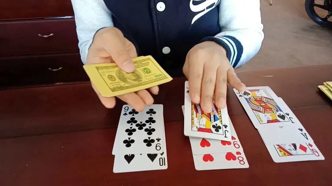 Hướng dẫn cách bói bài trong ngày