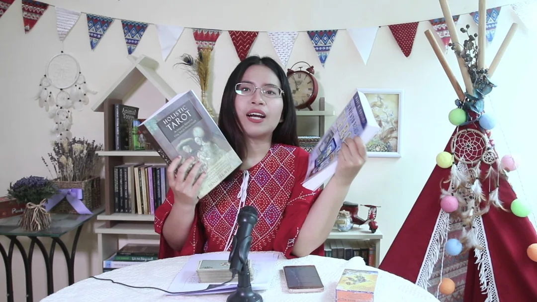 Hướng dẫn làm quen với Tarot cho người mới