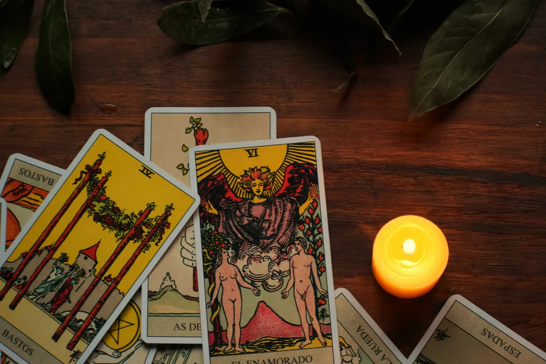 Mẹo ghi nhớ ý nghĩa 78 lá bài tarot bằng thực hành hằng ngày
