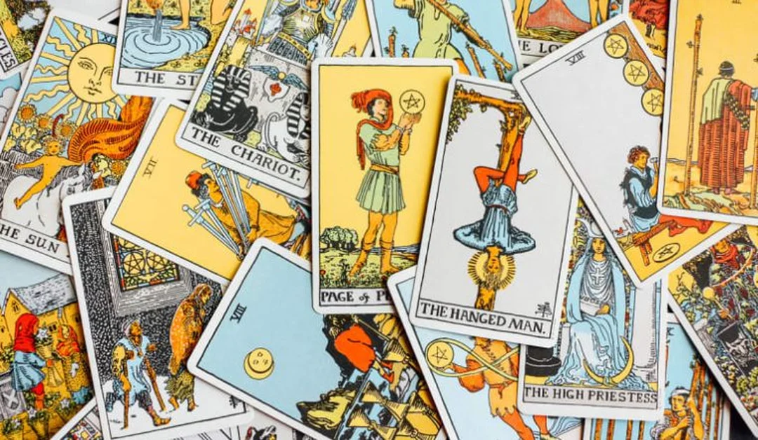 mua bài tarot tphcm câu hỏi thường gặp khi chọn deck