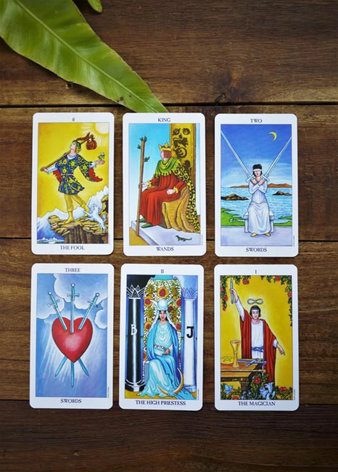 Radiant Rider Waite Tarot bản hộp và lá bài radiant rider waite tarot bản hộp và lá bài minh họa
