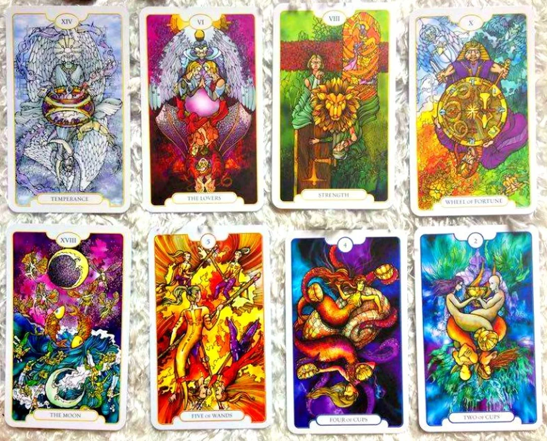 revelations tarot deck với chi tiết màu tím và mặt nạ nhân vật
