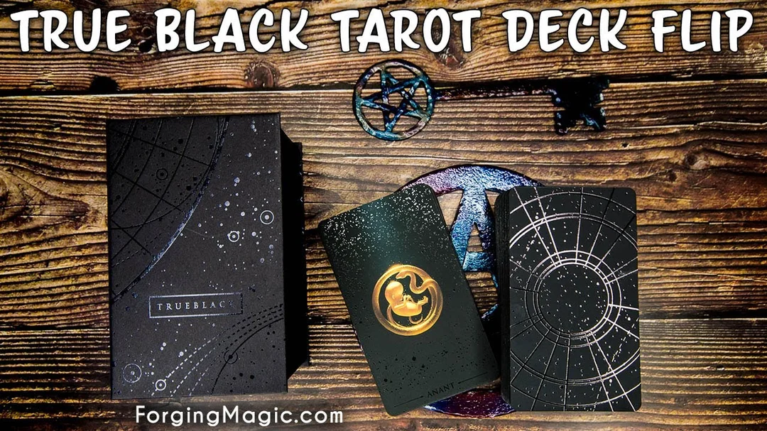 Review thực tế True Black Tarot Deck