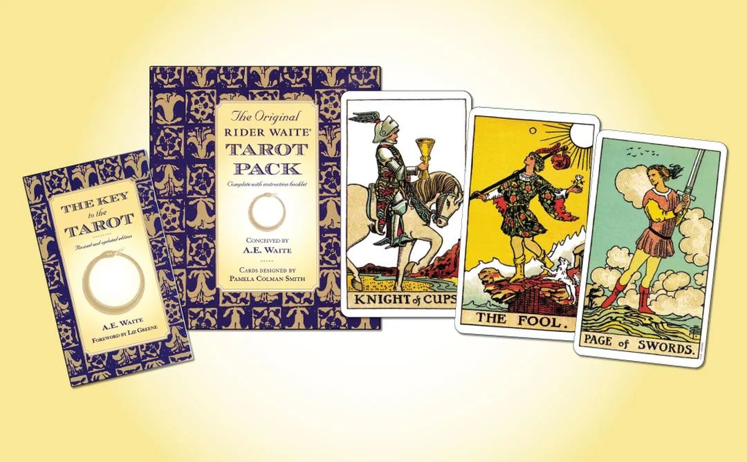 Rider Tarot Deck Premier Edition kèm instruction booklet rider waite tarot book bản Rider Tarot Deck có instruction booklet