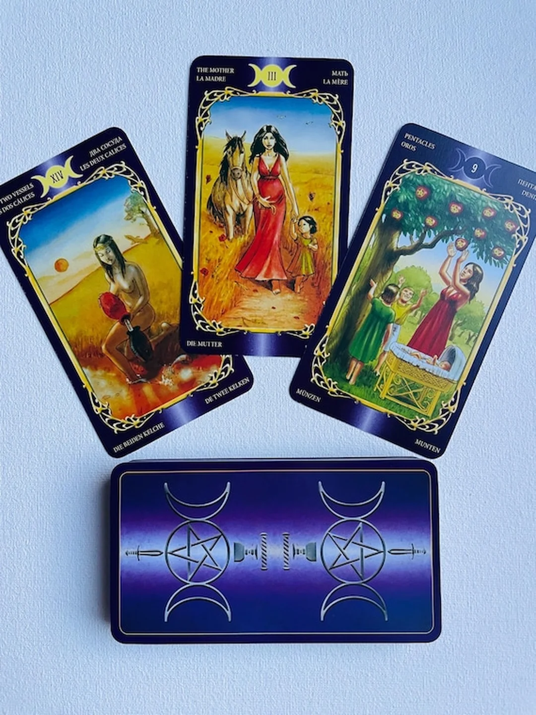 sensual wicca tarot deck bản deluxe túi tím và biểu tượng Wicca