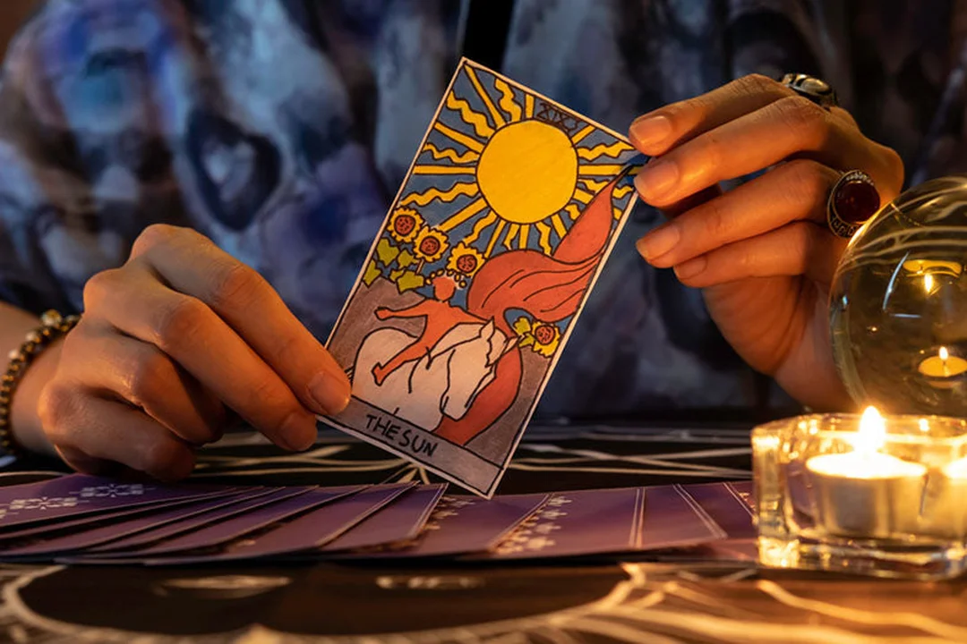 tarot reading với lá The Sun tarot reading với lá The Sun trong trải bài Tarot
