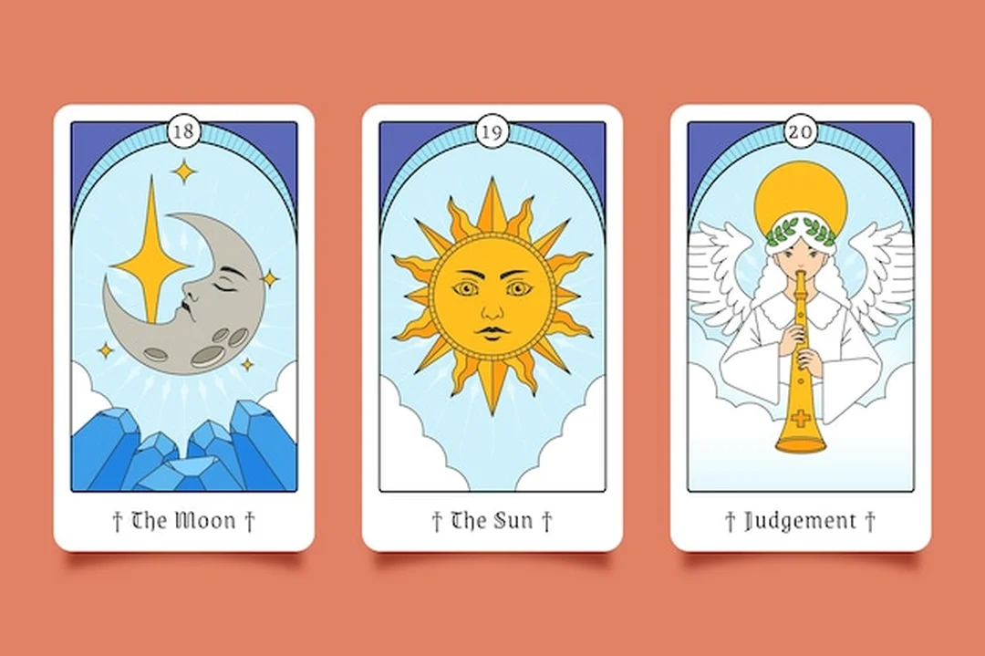 vẽ bài tarot với minh họa lá bài vẽ tay