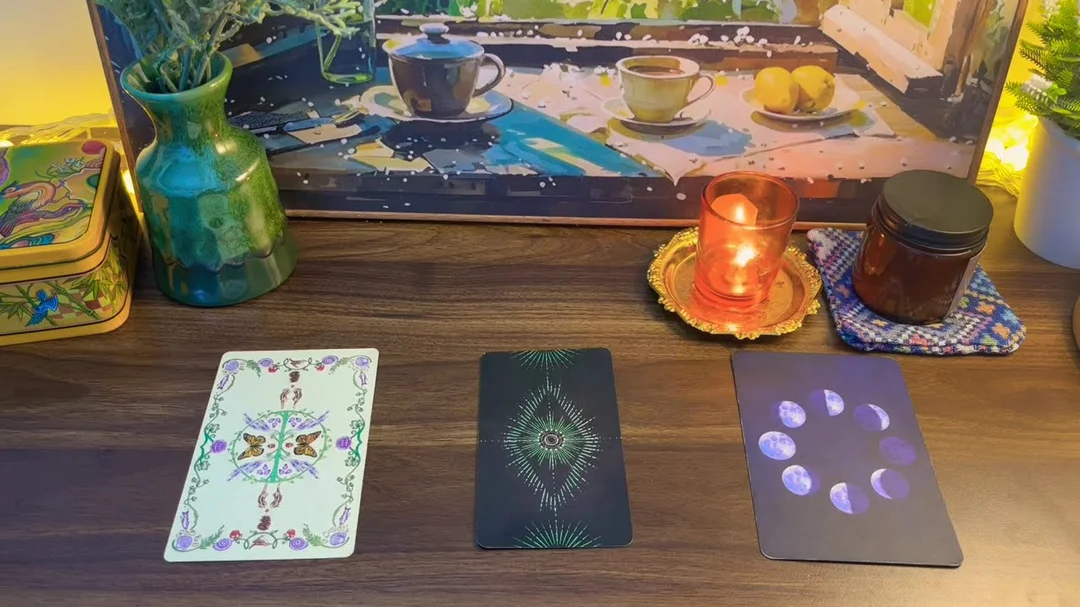 Video trải bài Tarot công việc 2026