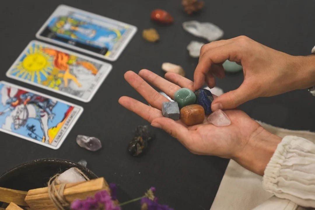 xem bói bài tình duyên cùng tarot reader chuyên nghiệp