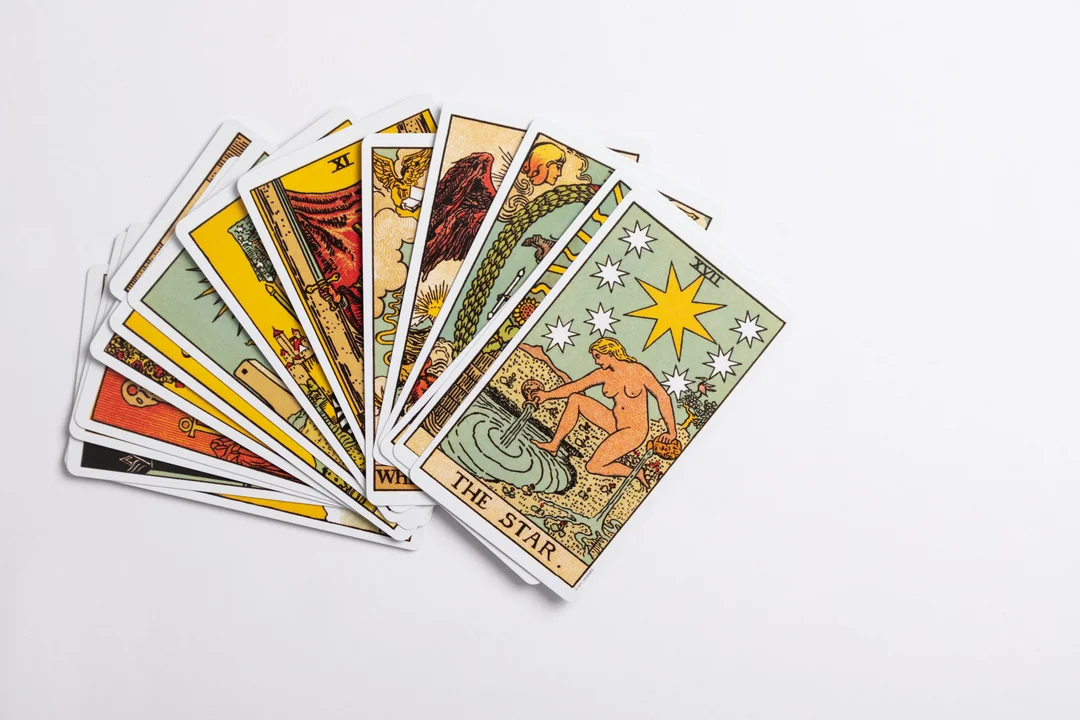 Ý nghĩa 78 lá bài tarot qua nhóm Ẩn chính Rider-Waite-Smith