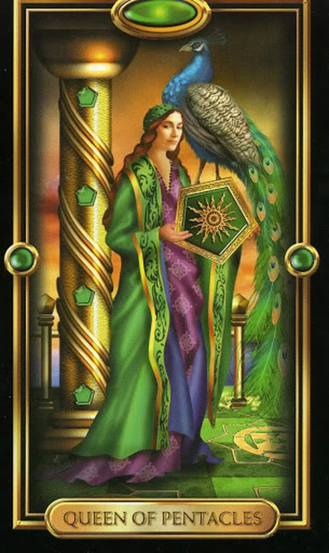 ý nghĩa lá bài queen of pentacles trong tình yêu qua bản Gilded Tarot