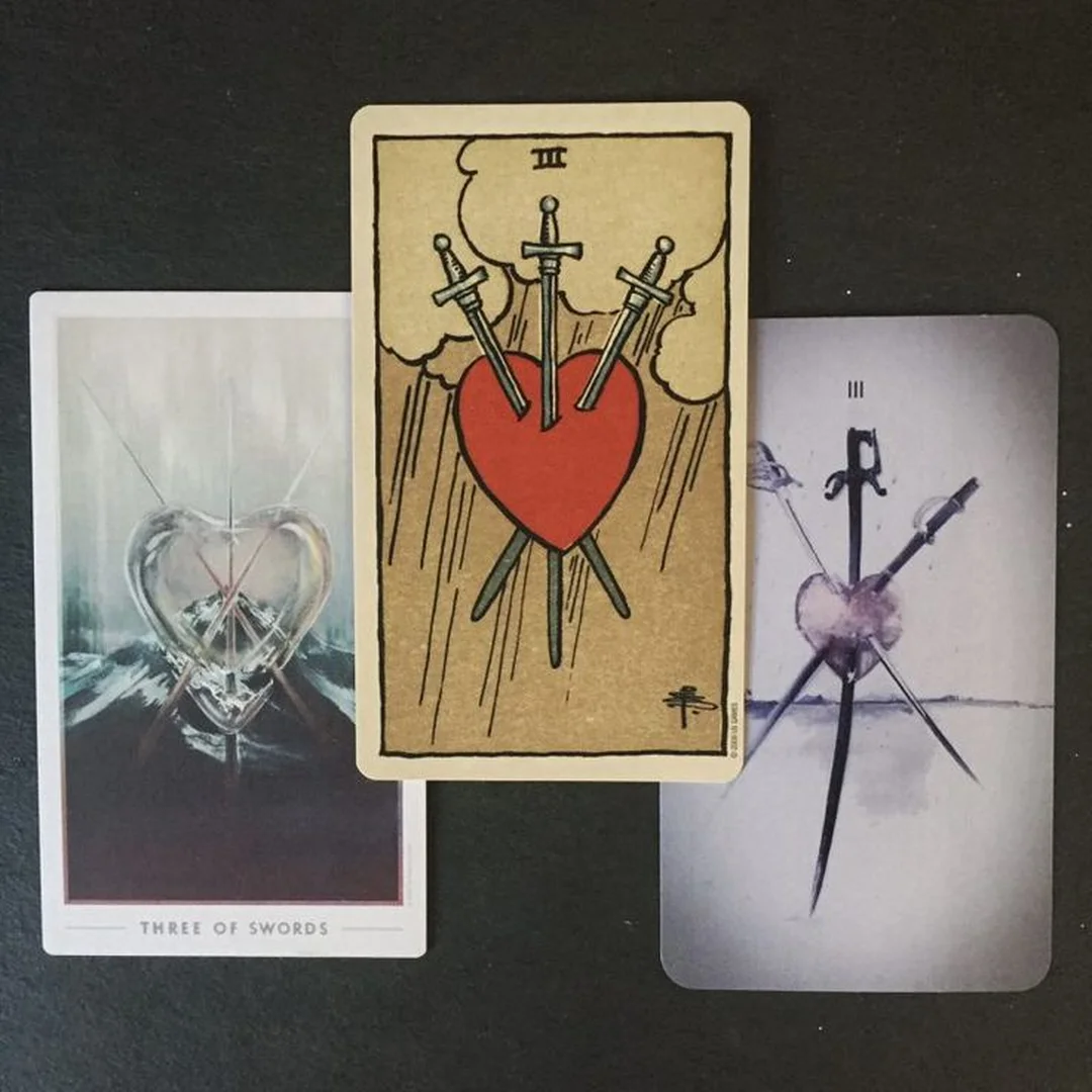 Ý nghĩa lá bài Three of Swords trong tình yêu và mối quan hệ ý nghĩa lá bài three of swords trong tình yêu không chỉ là chia tay